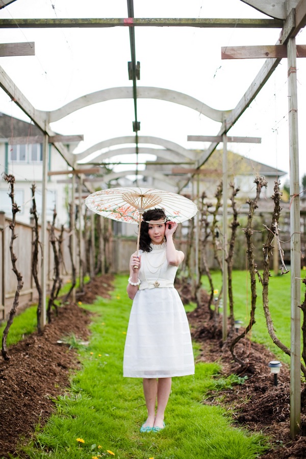 BedandBreakfast_StyledVintageBridalShoot_Jamie_Delaine_Photography_04062010leannetam204_low