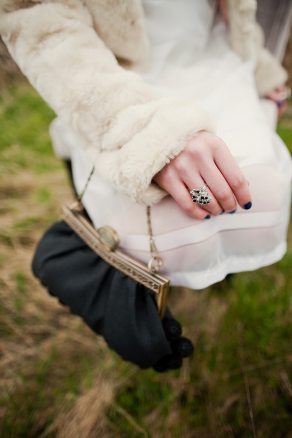 BedandBreakfast_StyledVintageBridalShoot_Jamie_Delaine_Photography_04062010leannetam257_low