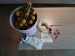 welcome garland&lychees
