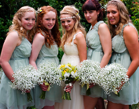 boho bride and bridesmaids, baby's breath bouquets