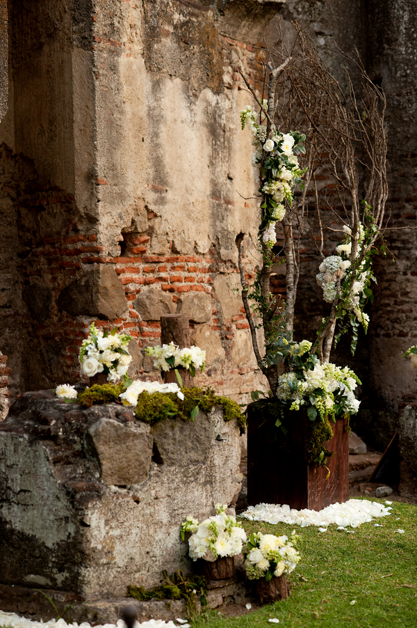 rustic cerremony decor