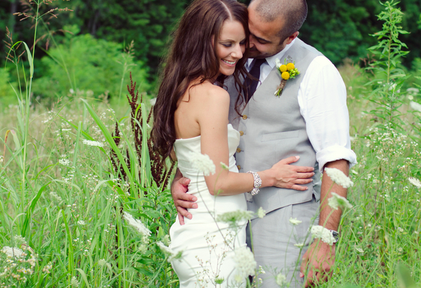 yellow and grey rustic riverboat wedding