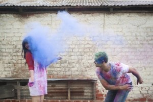 Colourful Holi Powder Engagement Shoot by C J Williams Photography (11)