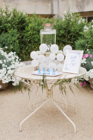Gorgeous China Blue Wedding | Sarah Gawler | Knot & Pop | Bridal Musings Wedding Blog 29