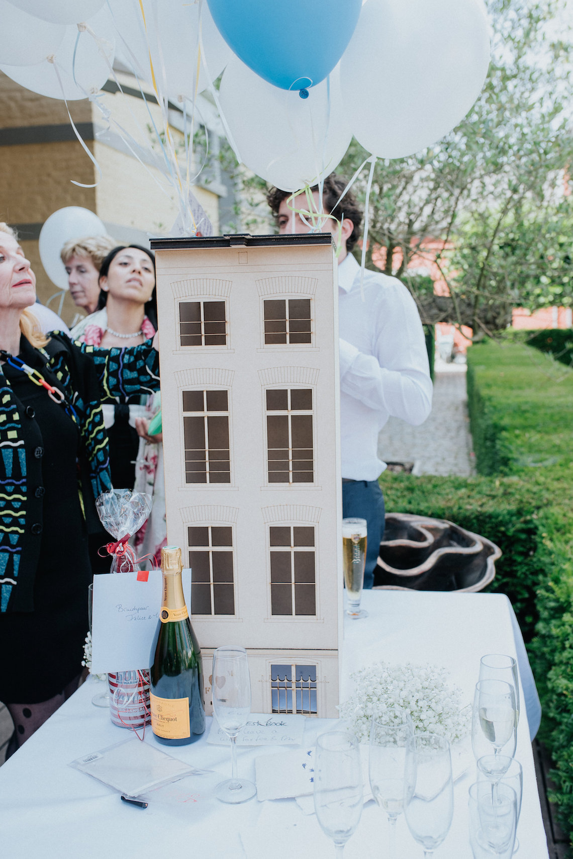 Balloon-Filled Wedding by Marilyn Bartman Photography 45