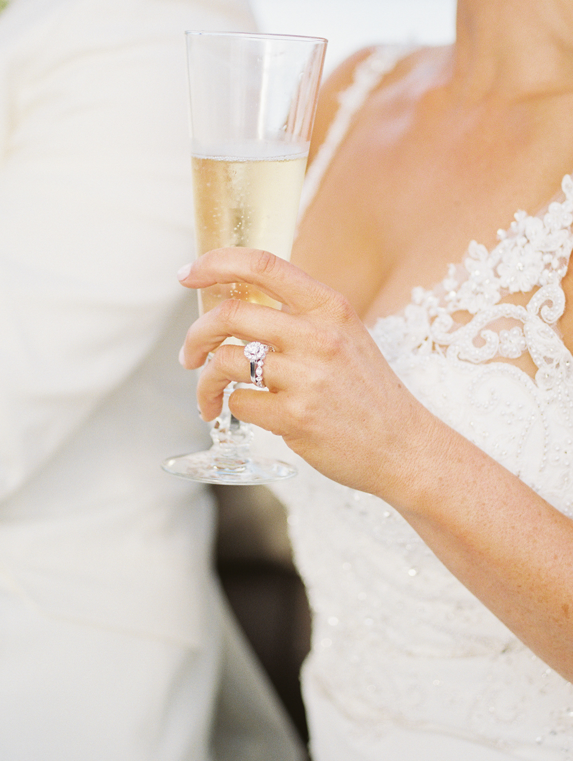 Beautiful Lakehouse Wedding by Jamie Rae Photo 63