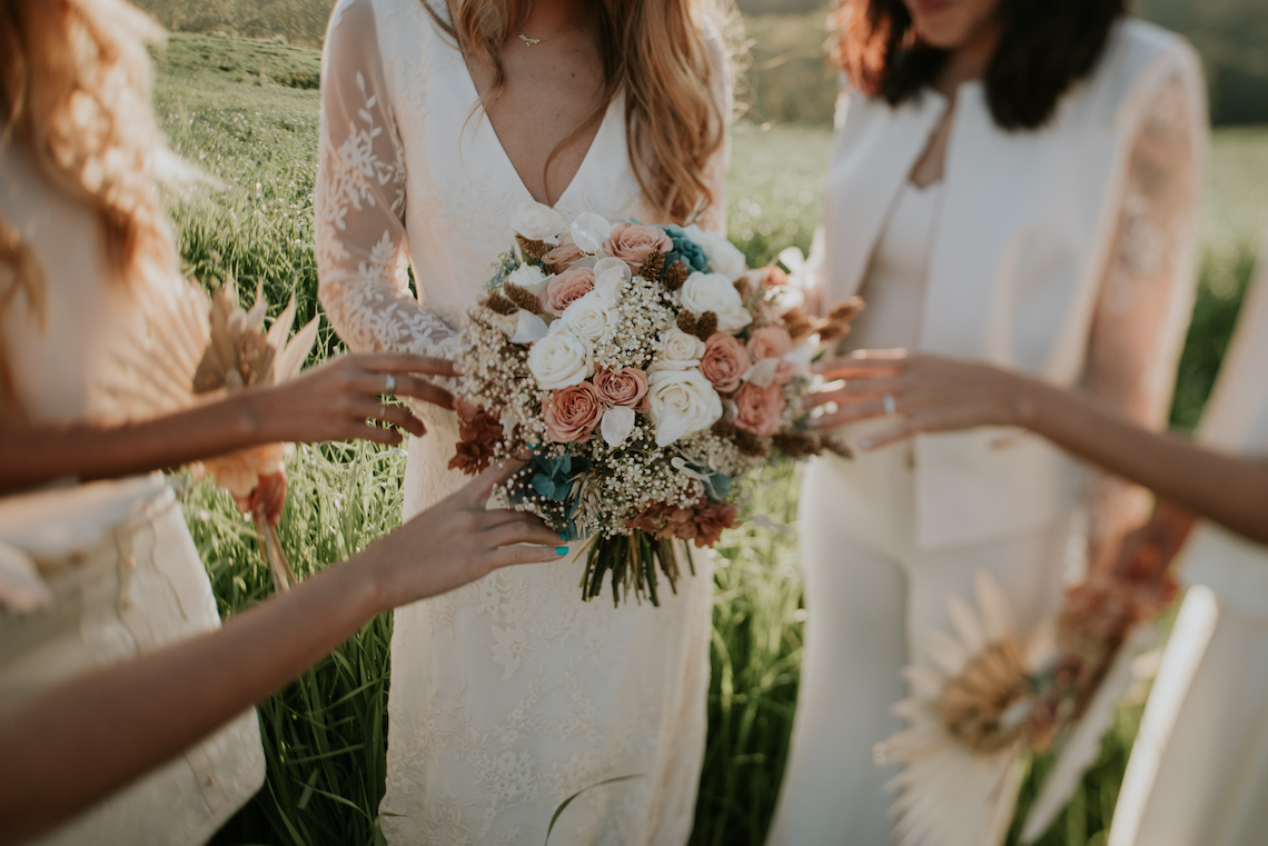 Free-Spirited & Panoramic Boho Wedding Inspiration | Sara Cuadrado and El Ramo Volador 39