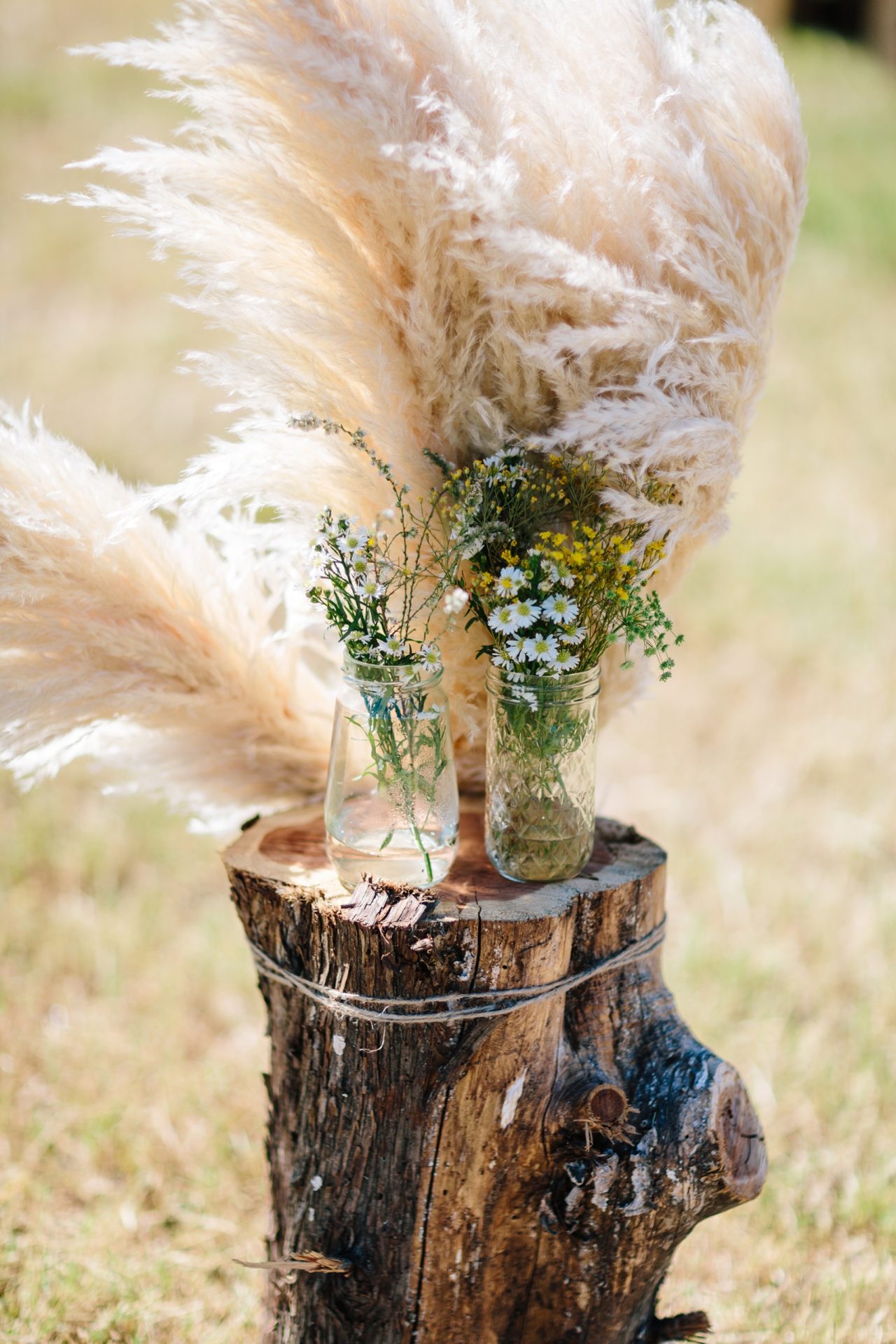 Fun, Scenic, Lakeside Wedding with Dried Floral Bouquets | Studio 1208 67
