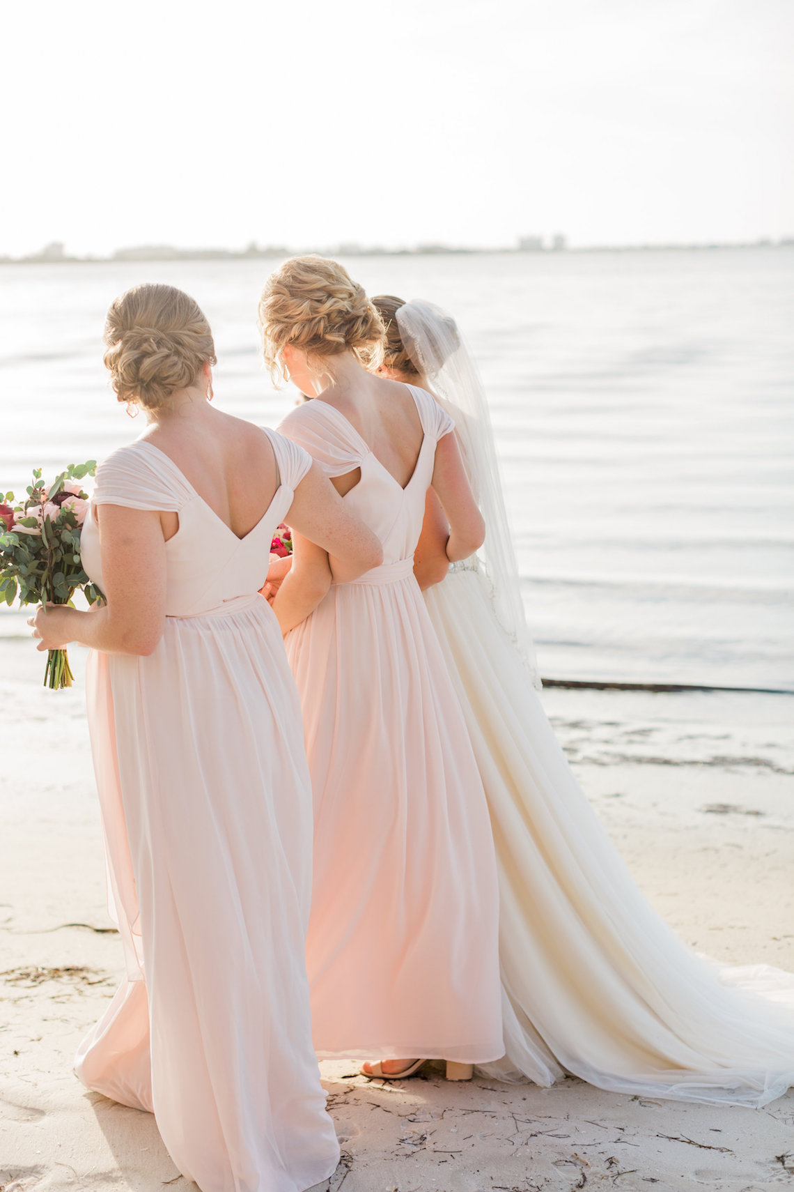 View More: http://lmartinweddingphotography.pass.us/nikki-rex-wedding