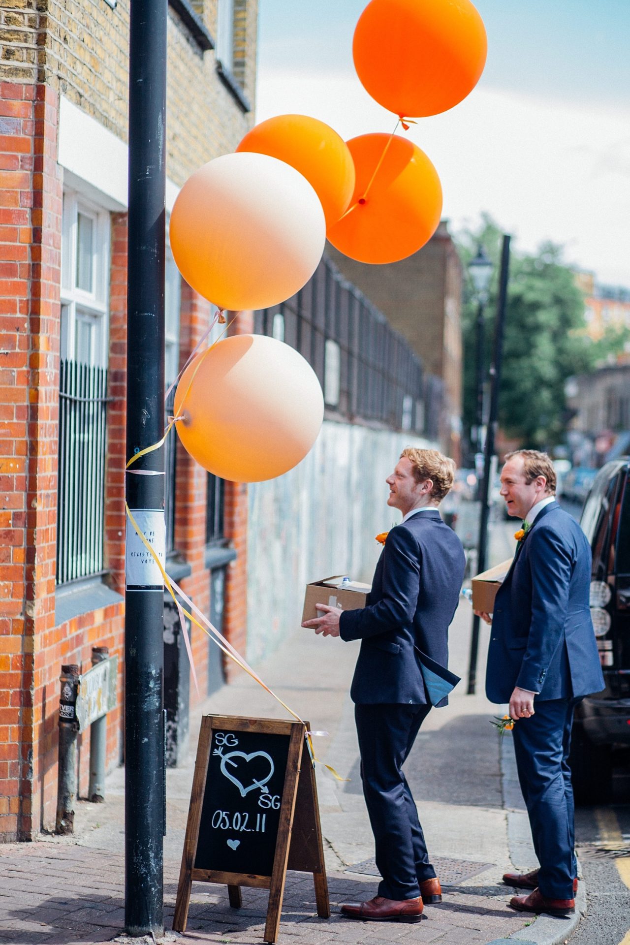 Colorful Anglo-Hindu Fusion Wedding With A Parade Of Indian Drummers | Parrot and Pineapple Photography 30