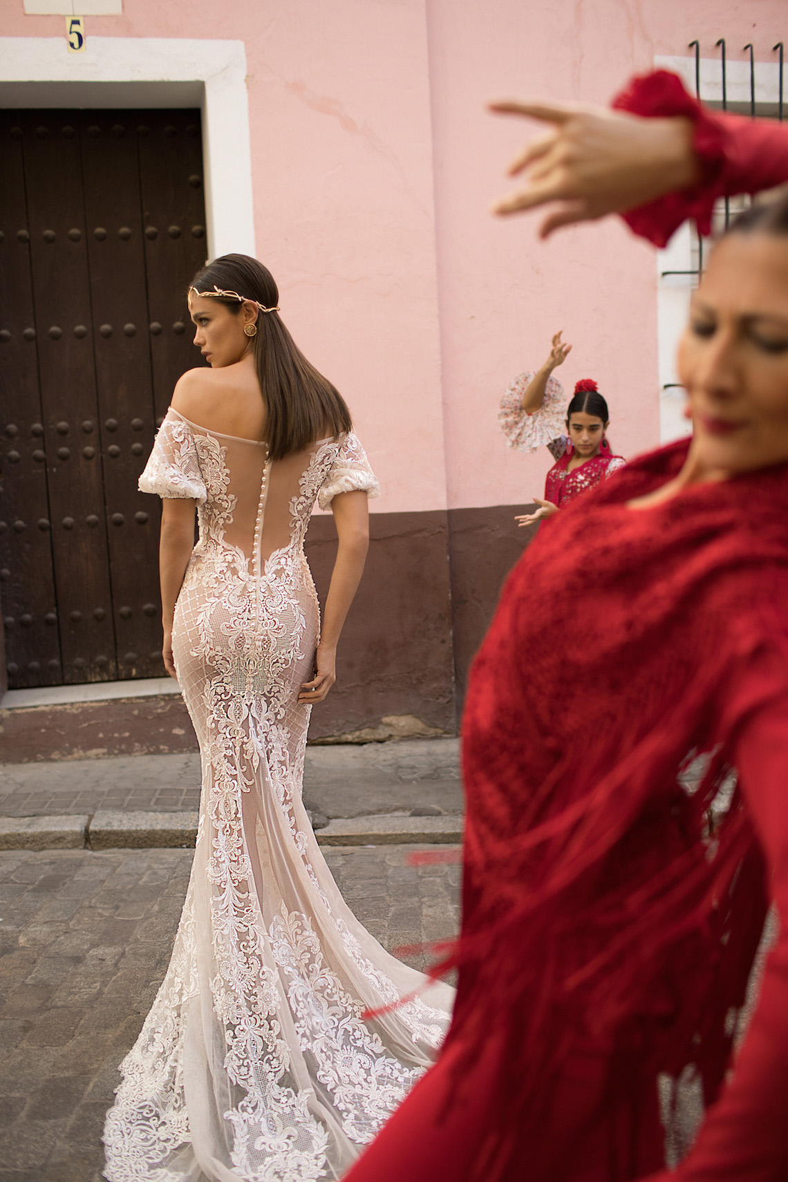 World Exclusive: The Sparkling Berta Fall 2018 Seville Collection 45