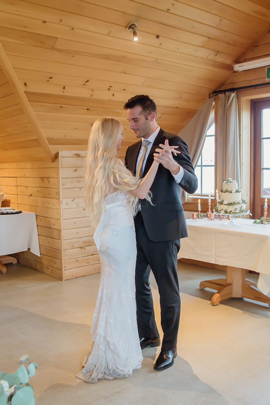 Adventurous Rainy Wedding In Iceland (With Waterfalls!) | Your Adventure Wedding 15