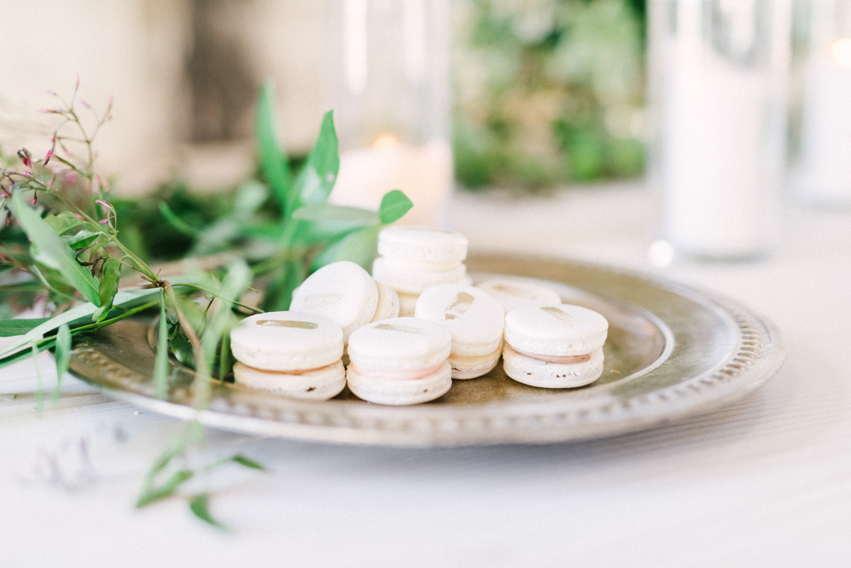 Luxurious Green & Gold Wedding Inspiration | Saje Photography 52