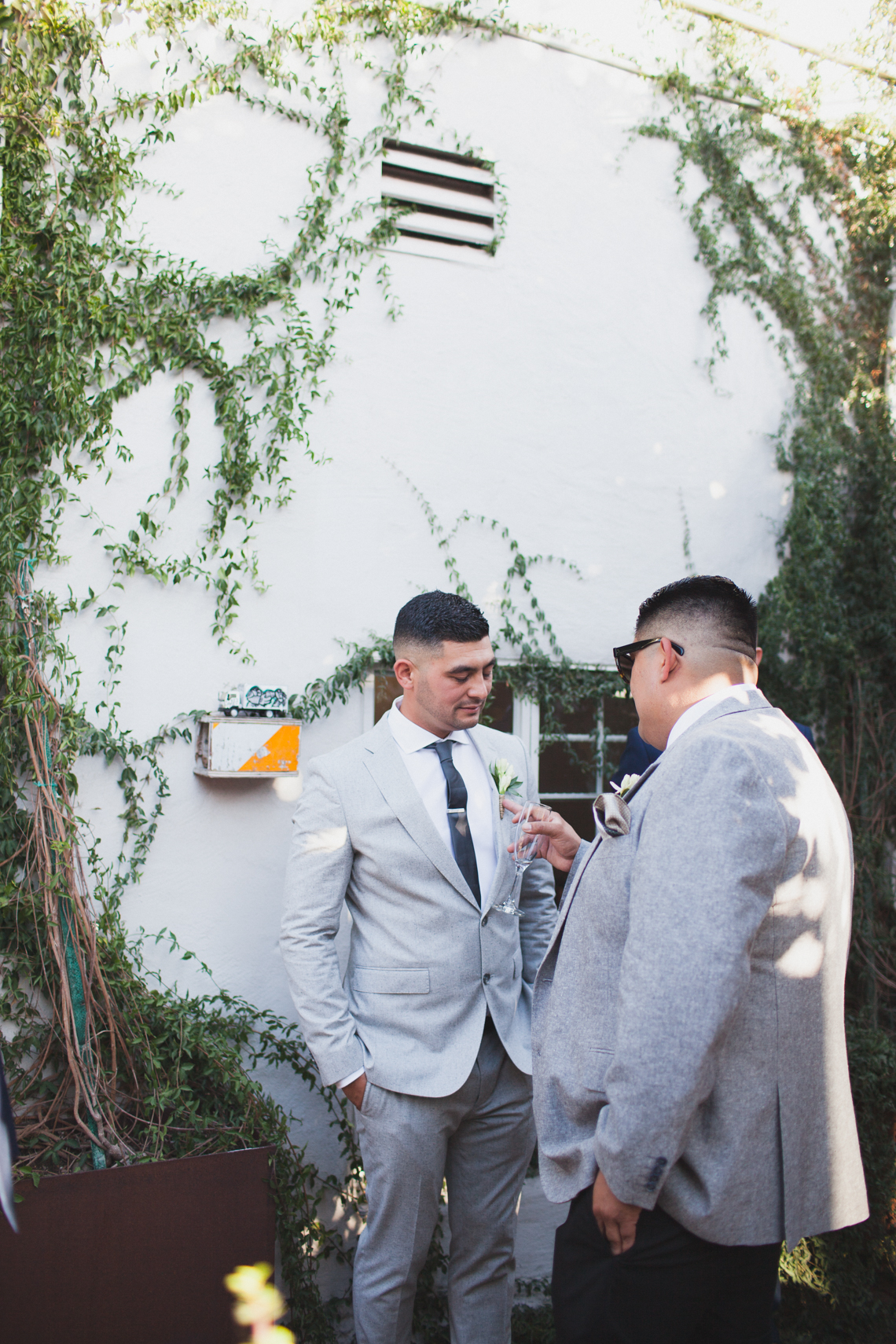 Modern Hip Taco Wedding In A Funky Gallery Venue | Claire Eliza 4