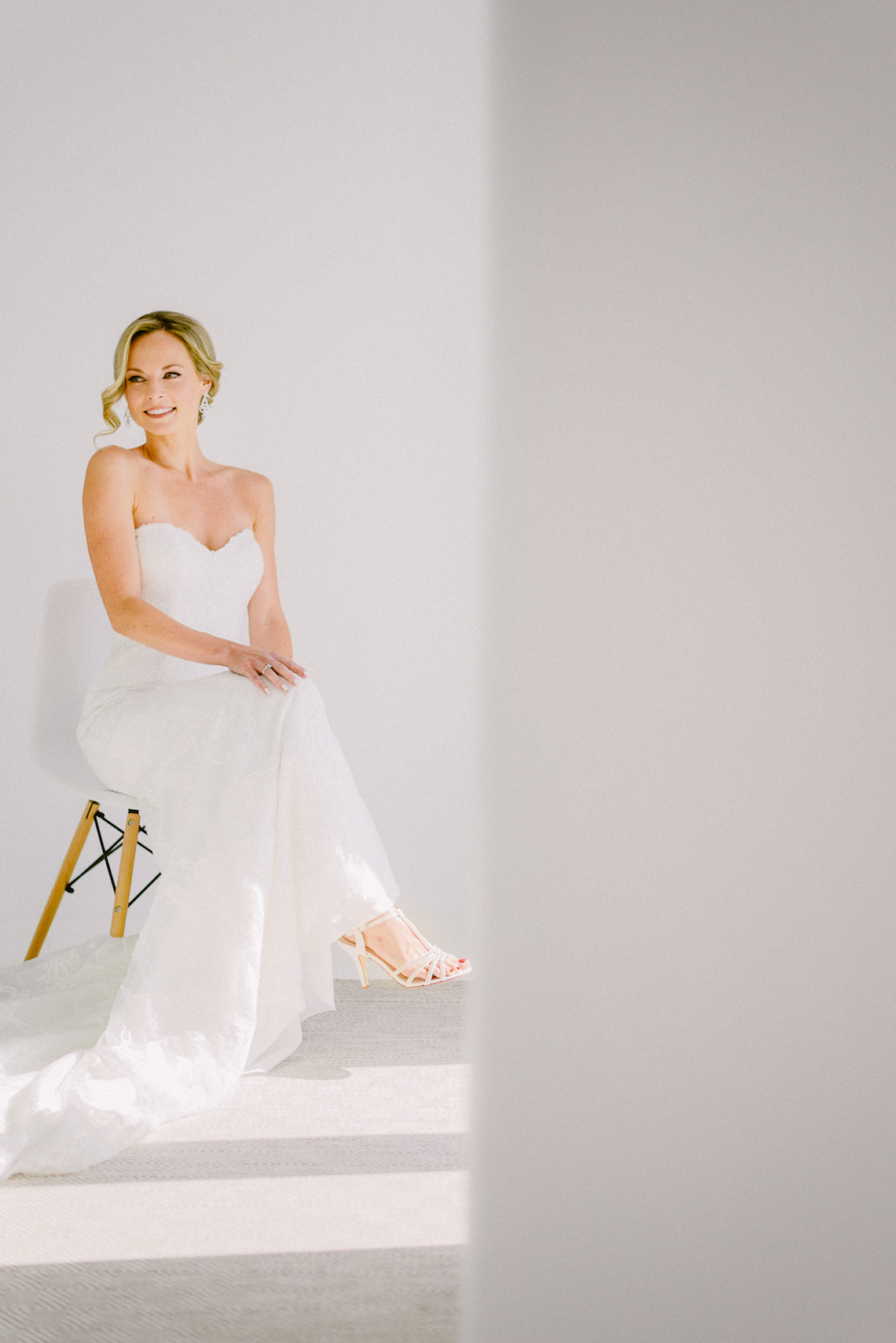 Classy Santorini Destination Wedding (With Amazing Caldera Views!) | Elias Kordelakos 7