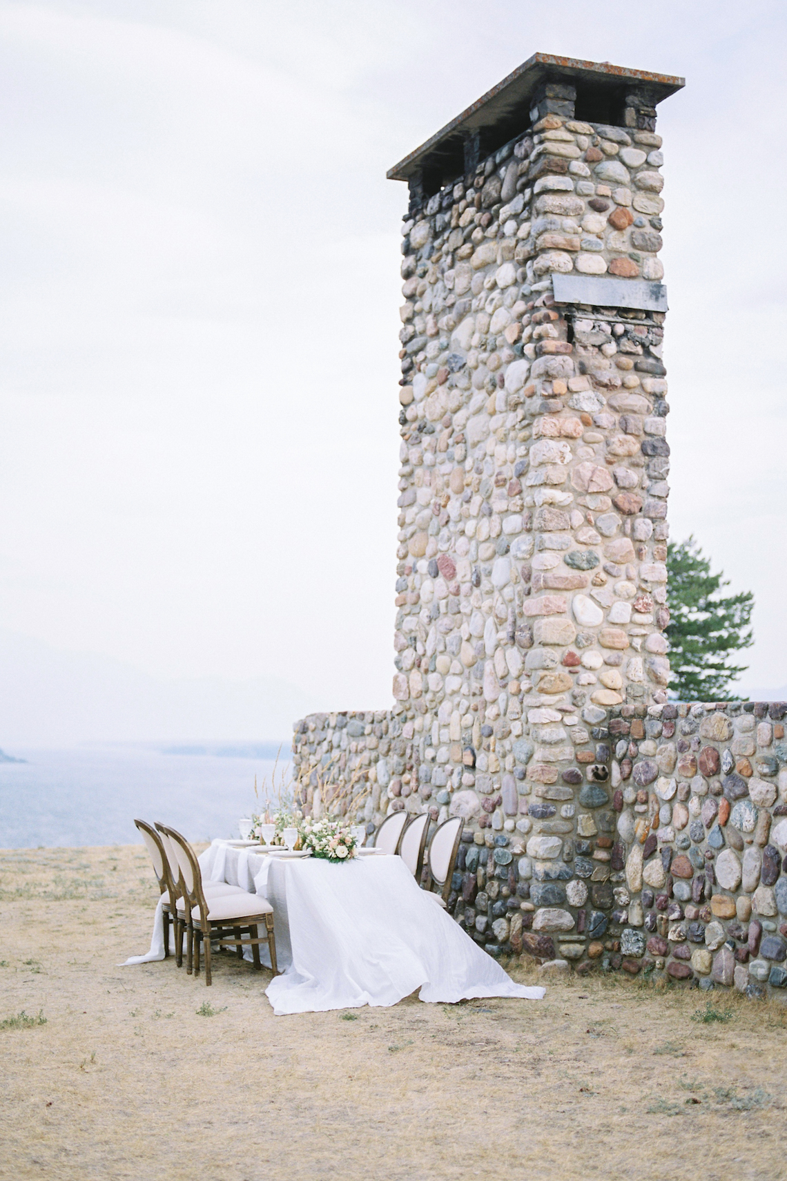 Waterfalls & Watercolors; Dreamy Blue Wedding Ideas | Minted Photography 12