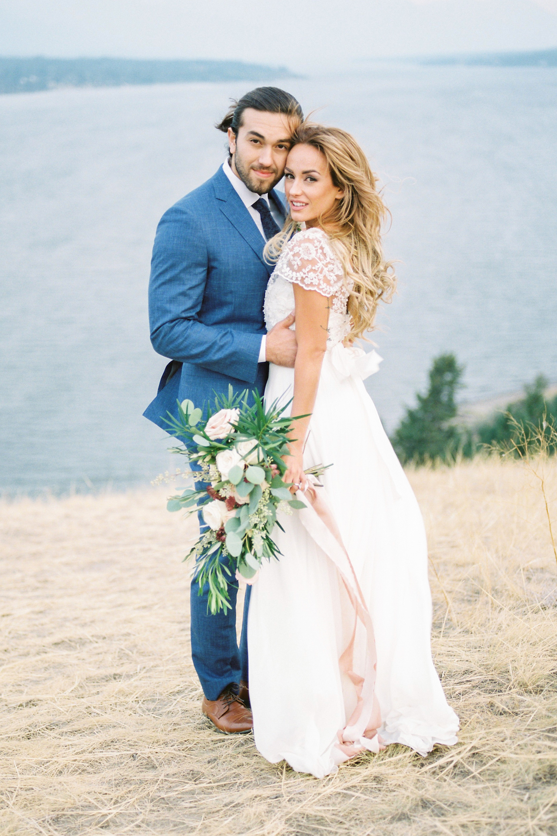 Waterfalls & Watercolors; Dreamy Blue Wedding Ideas | Minted Photography 27