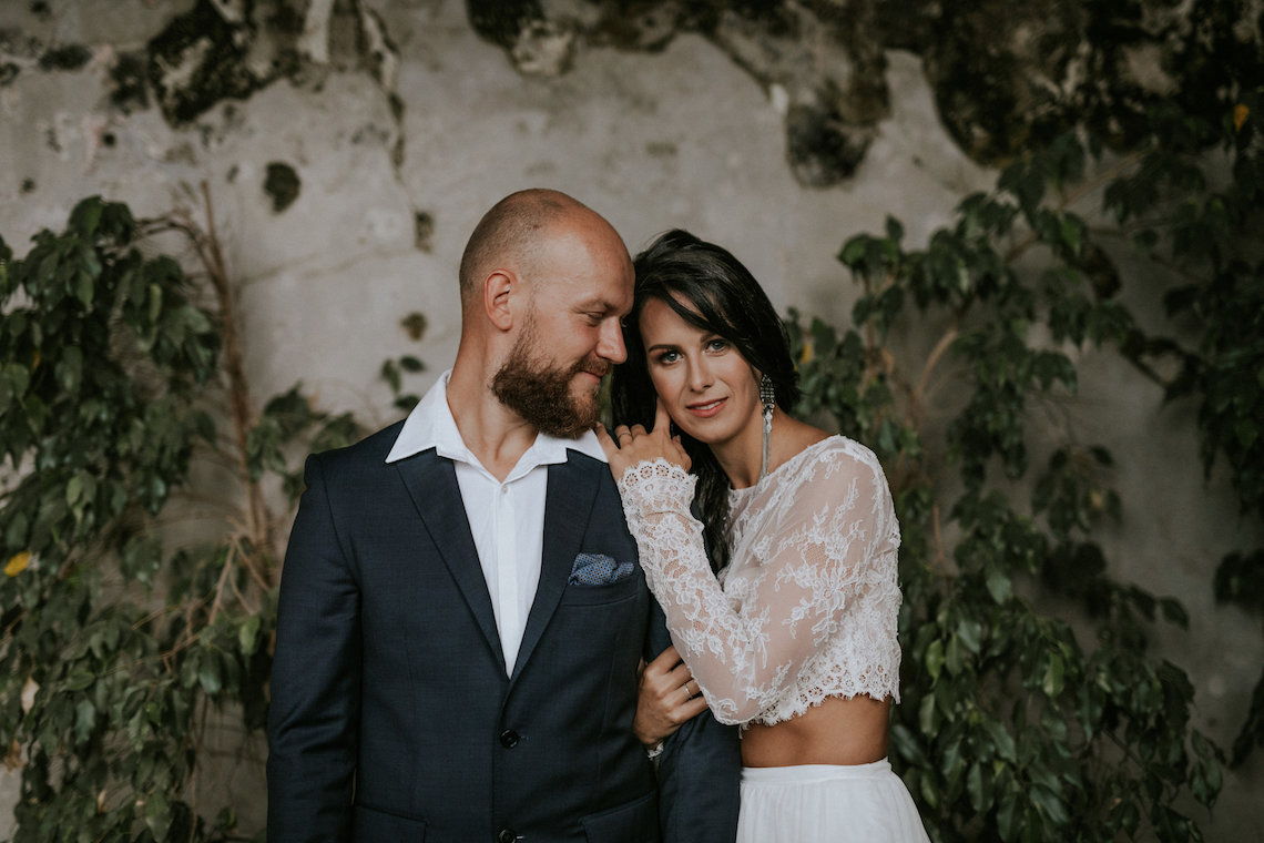 Monstera Leaves & Artichokes; A Hip Slovenian Wedding | Karen Willis Holmes Bridal | Aljosa Videtic 9