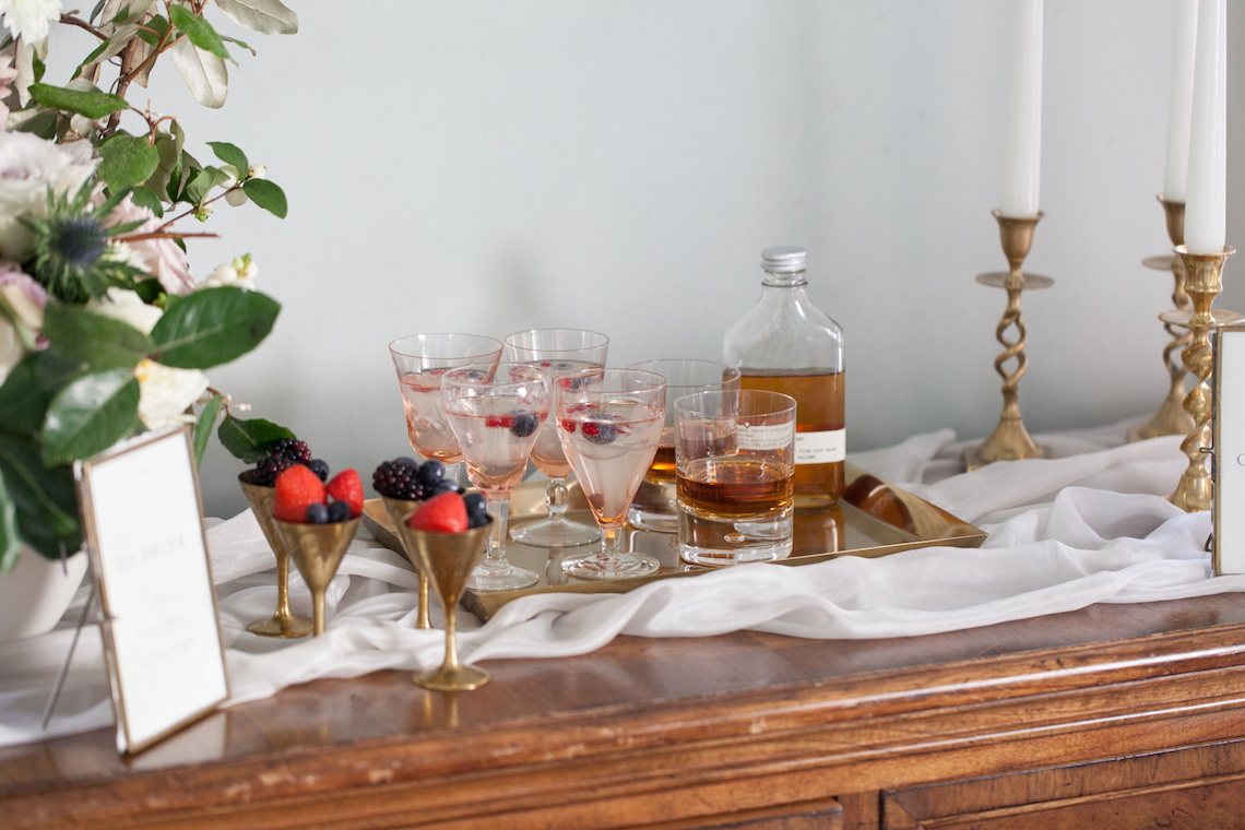 Swanky London Wedding Inspiration Filled With Pretty Dessert Ideas | Amanda Karen Photography 10