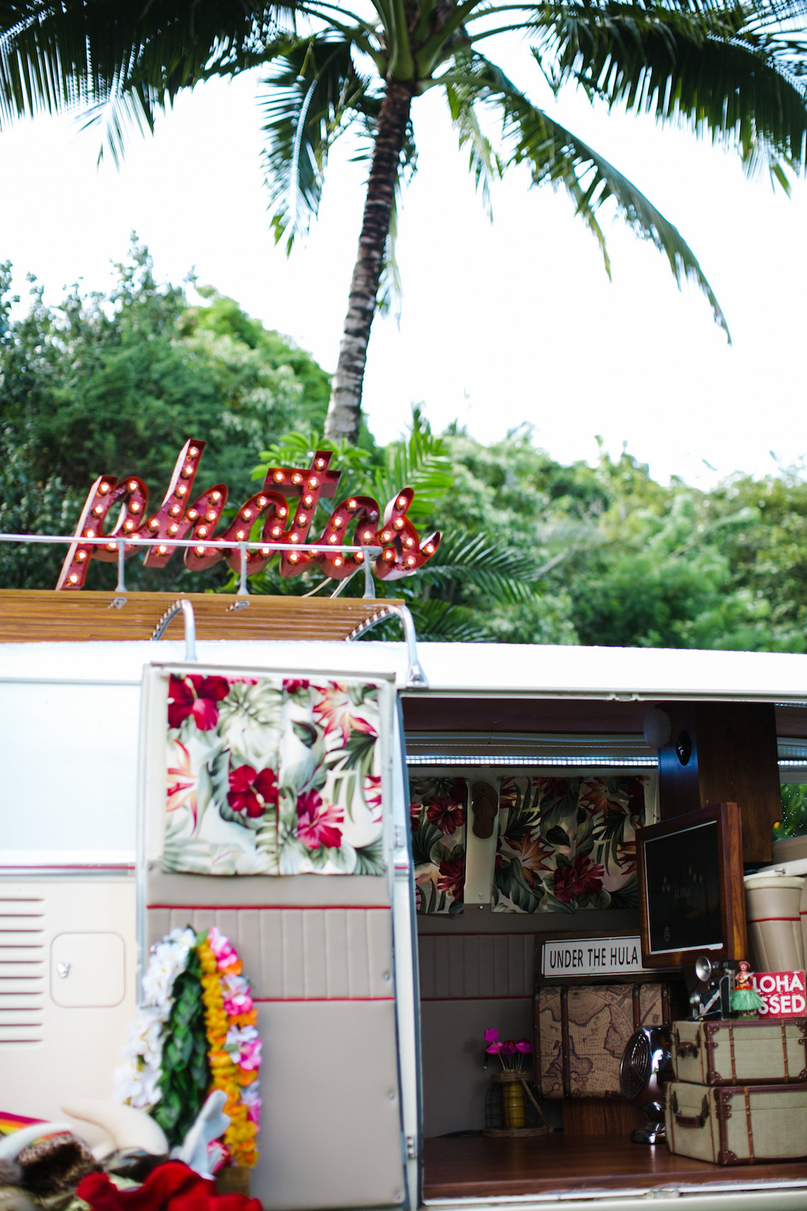 Tropical Hawaii Plantation Wedding | Naomi Wong Photography 31