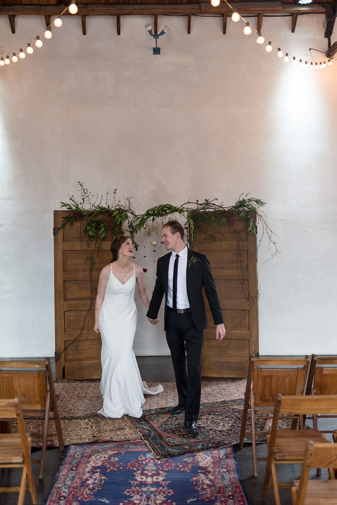 Vintage & Minimalist Wedding Ideas | Mandy Liz Photography 13