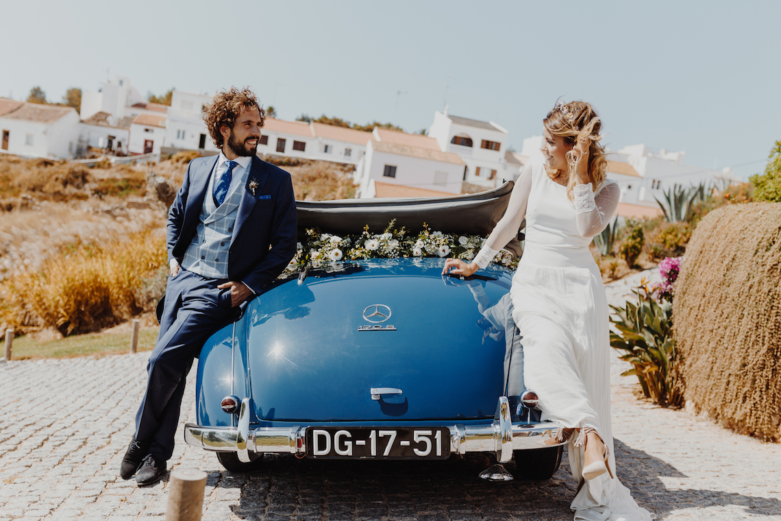 9 Guests 2 Dogs on a Beach in Portugal – A Wedding Film | Vanessa & Ivo 17