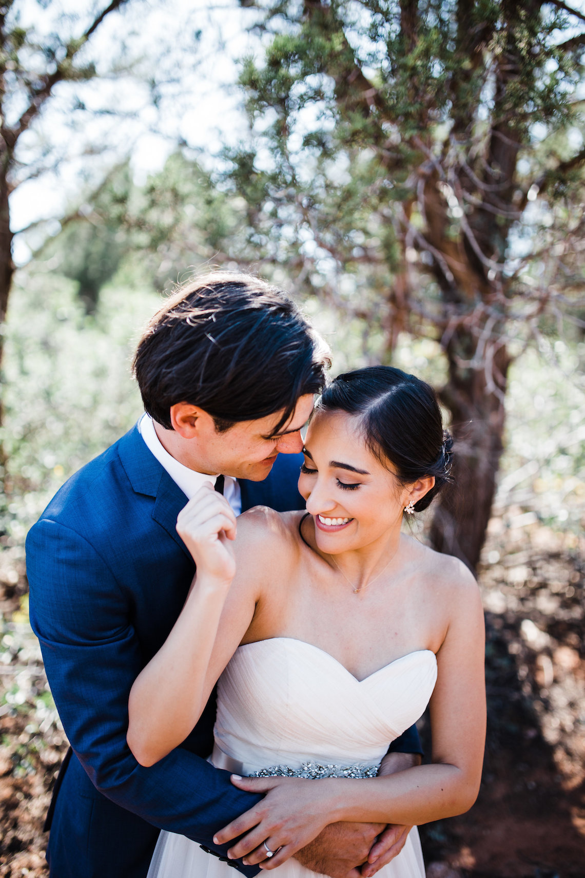 Casual Sedona Red Rocks Wedding (With A Sweet Blush Wedding Dress) | Julia Kinnunen Photography 19