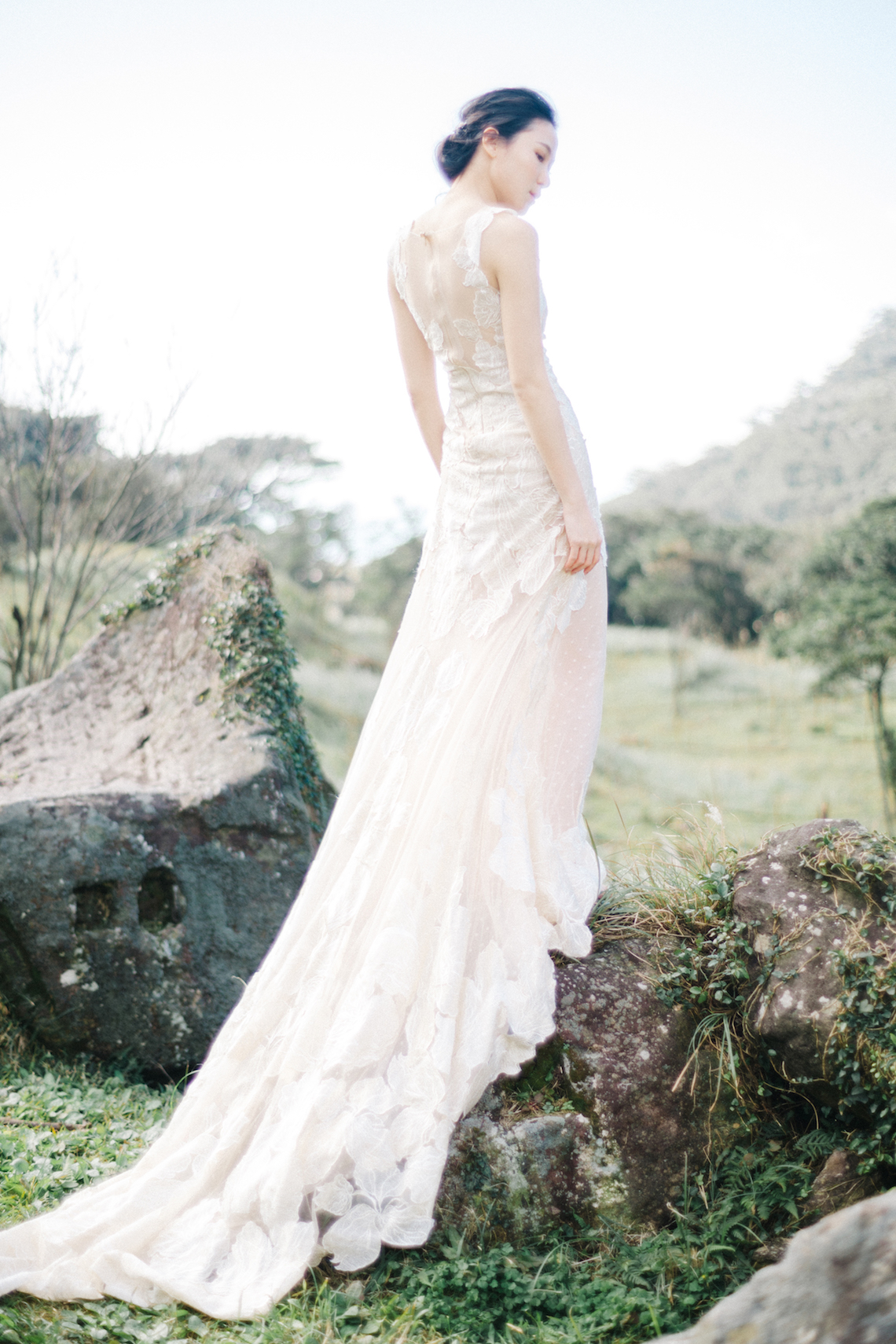 Whimsical Meadow Wedding Inspiration With Dried Florals | Olea & Fig Studio | The Stage Photography 5