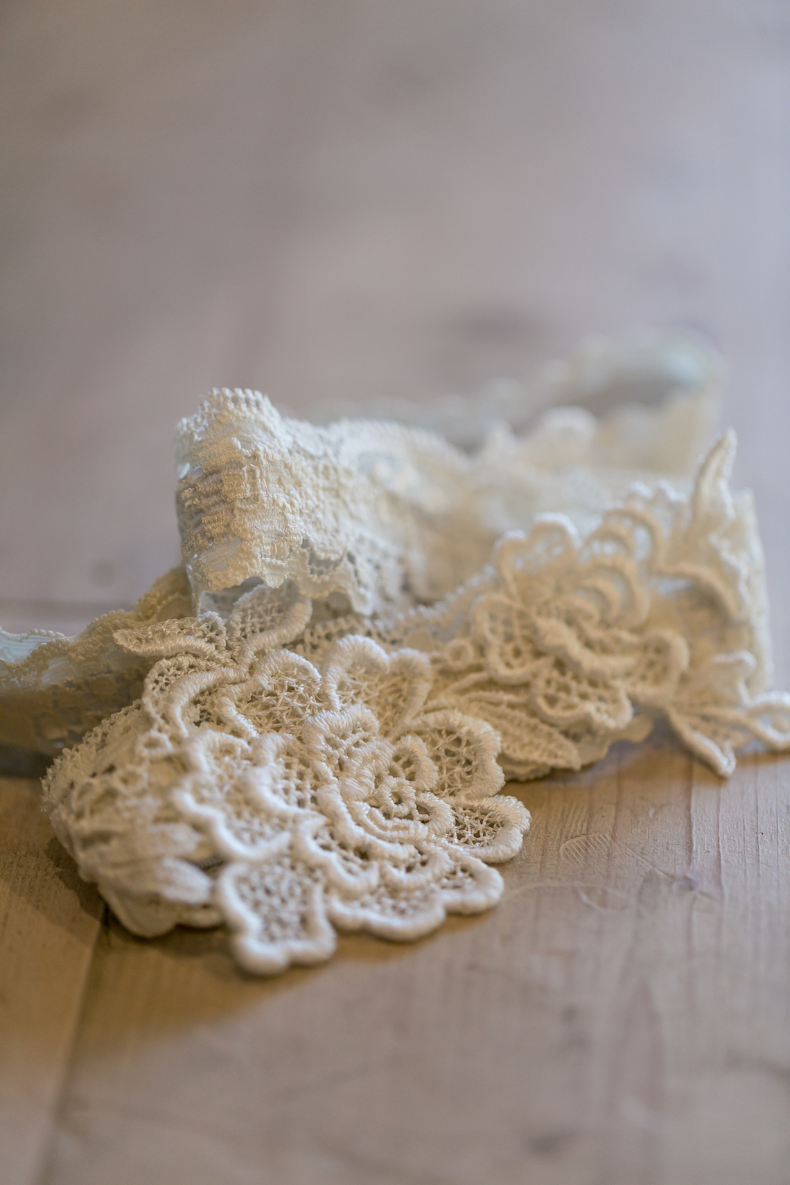 Literary Chic Loft Wedding (With A Harry Potter Cake!) | Brio Photography 26