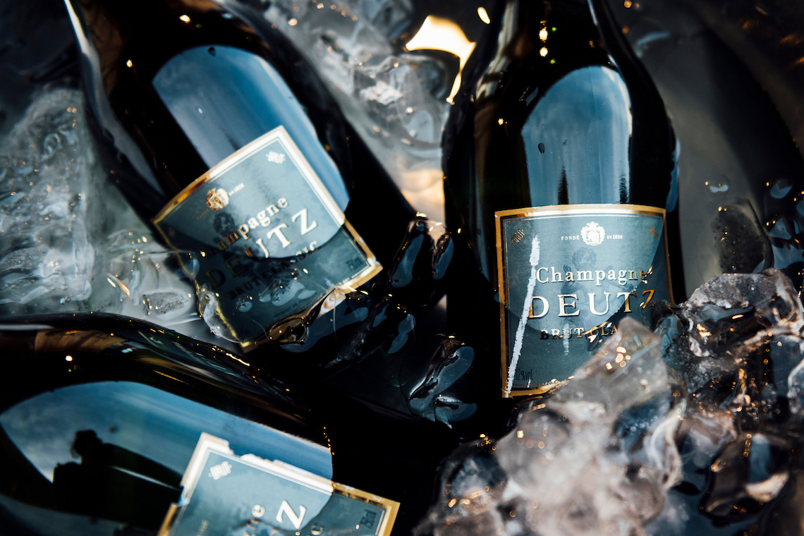 Charming Chamonix Winter Wedding With A Fur Coat – Katie Mitchell 34