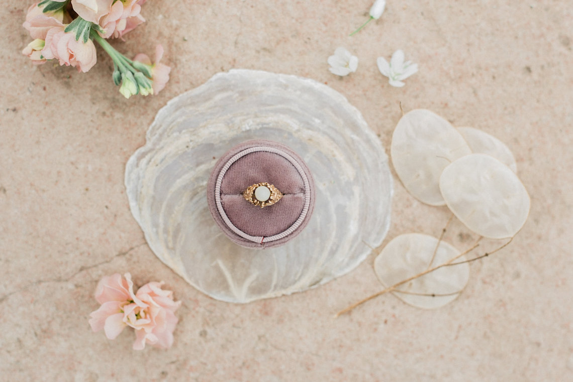 Organic and Foraged Romantic Puglia Wedding Inspiration – Lace and Luce 11