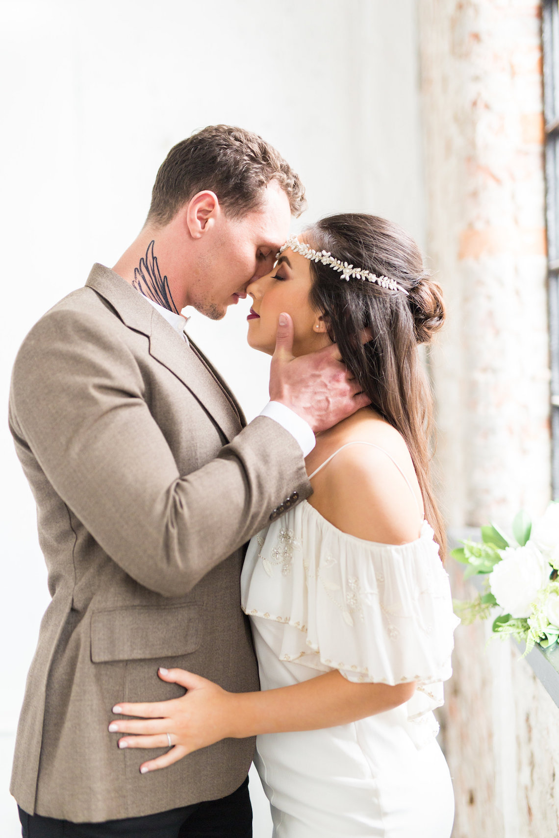 Trendy Loft Wedding Inspiration Featuring A Triangle Altar – Deluxe Blooms 60