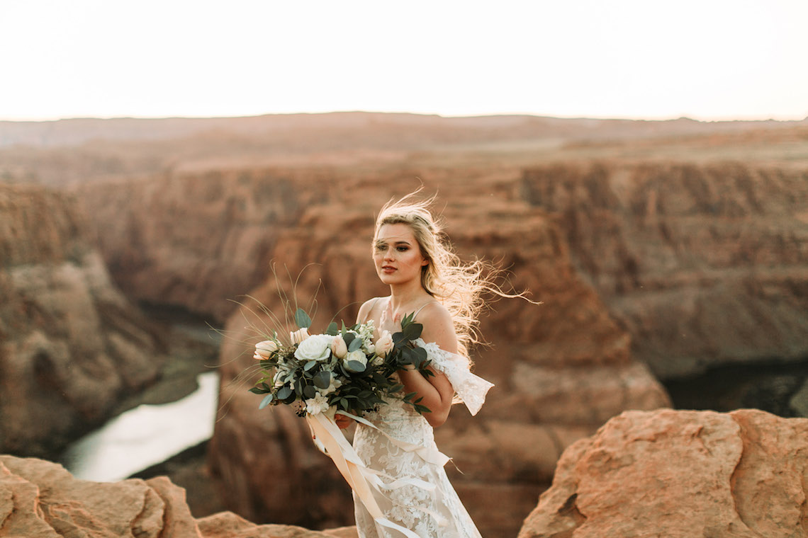 Wild and Bohemian Horseshoe Bend Wedidng Inspiration – Carmela Joy Photography – Luv Bridal 4