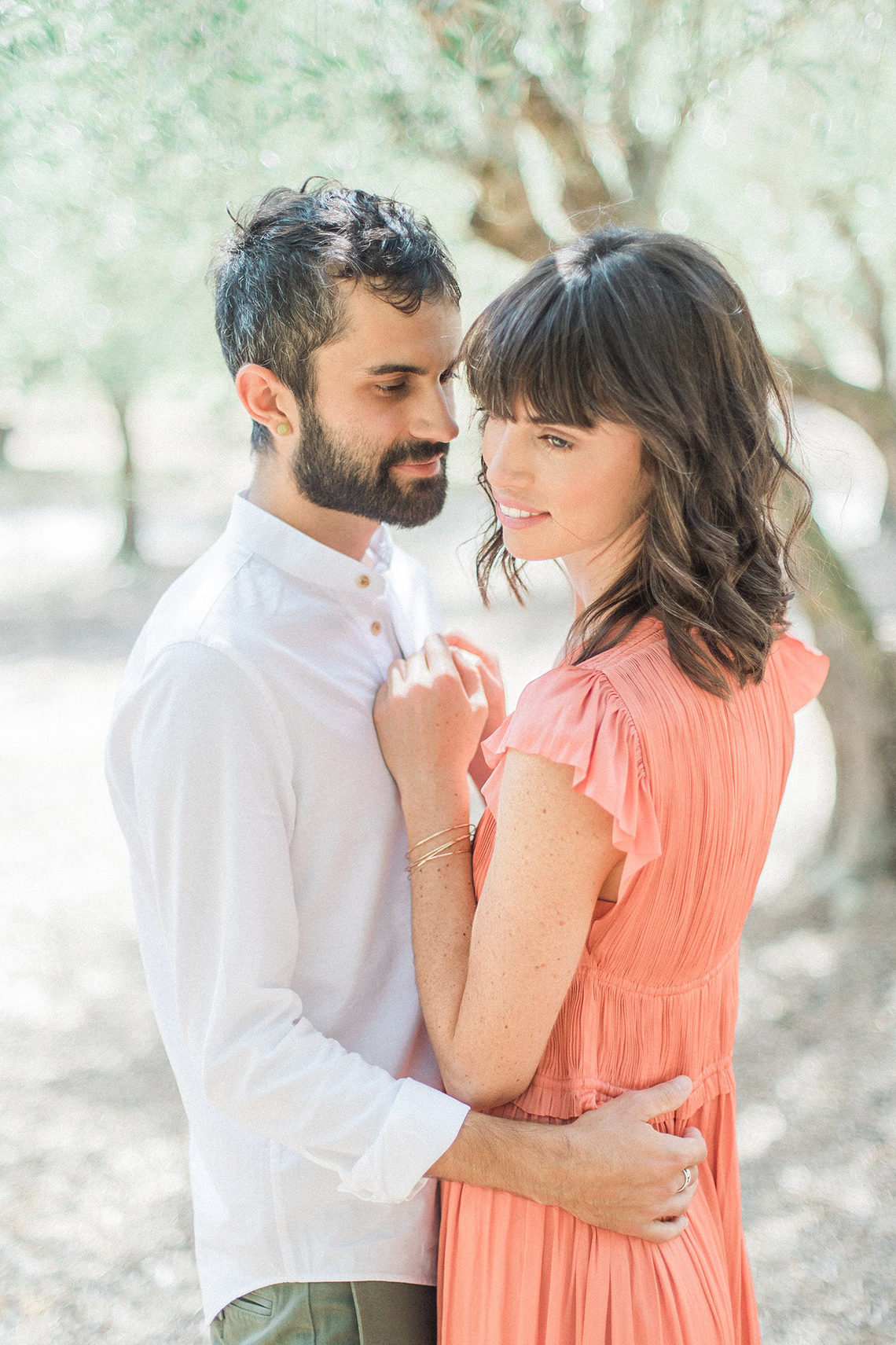 Dreamy Greek Beach Picnic Elopement In Neutral – Elisabeth Van Lent 3