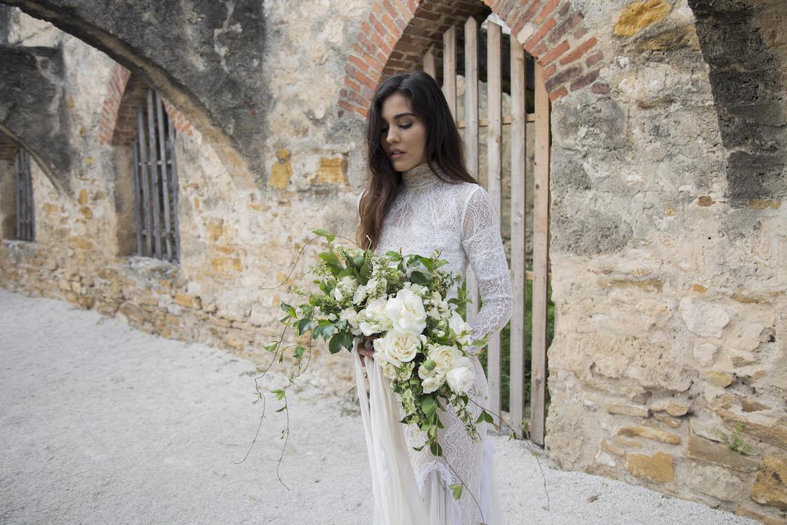 Spanish Lace and Old World Elegance Wedding Inspiration – Szu Designs 39