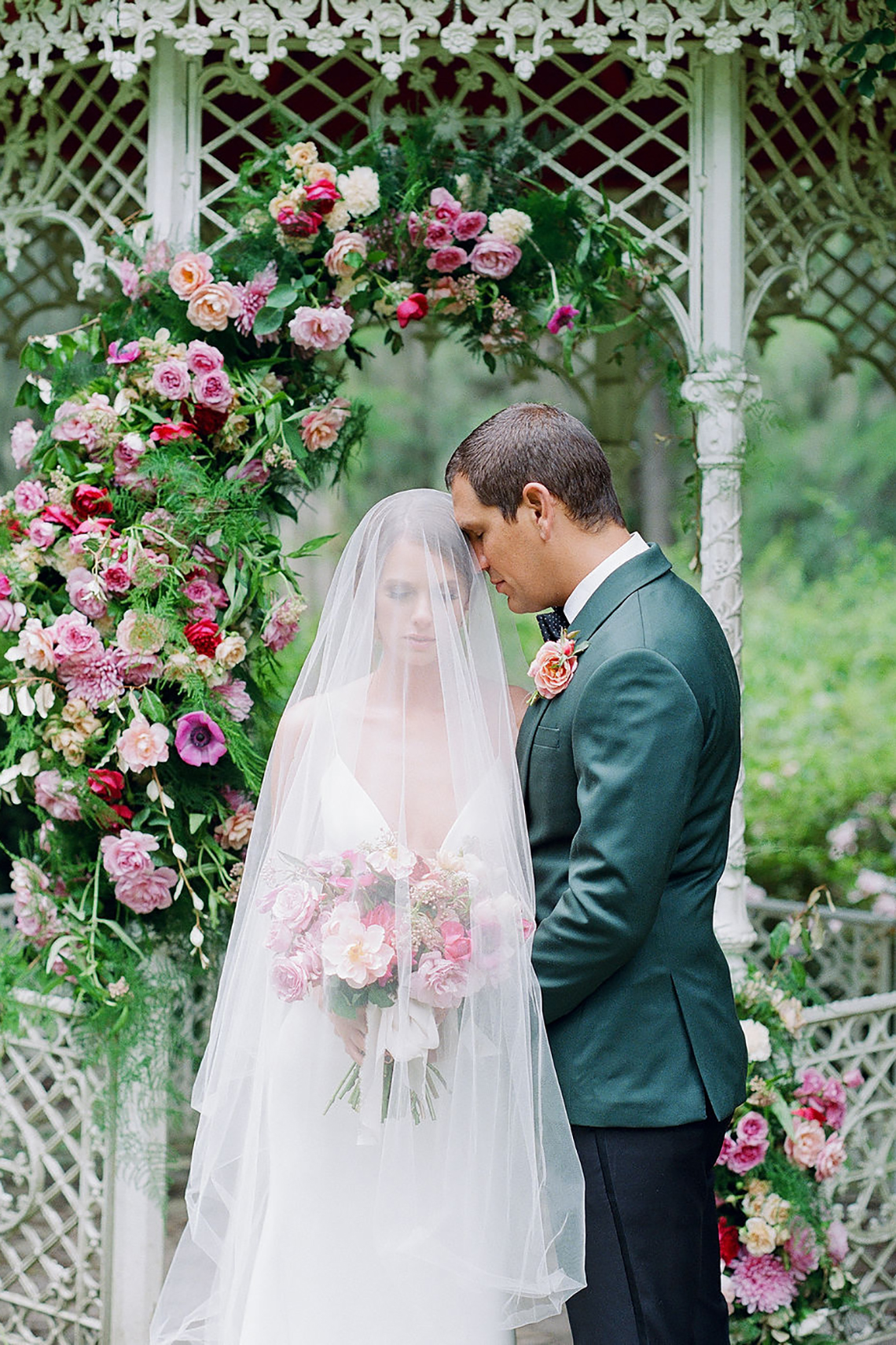 Elegant Fuchsia Wedding Inspiration in Charleston – Carrie Joy Photography – Detailed I Dos 44