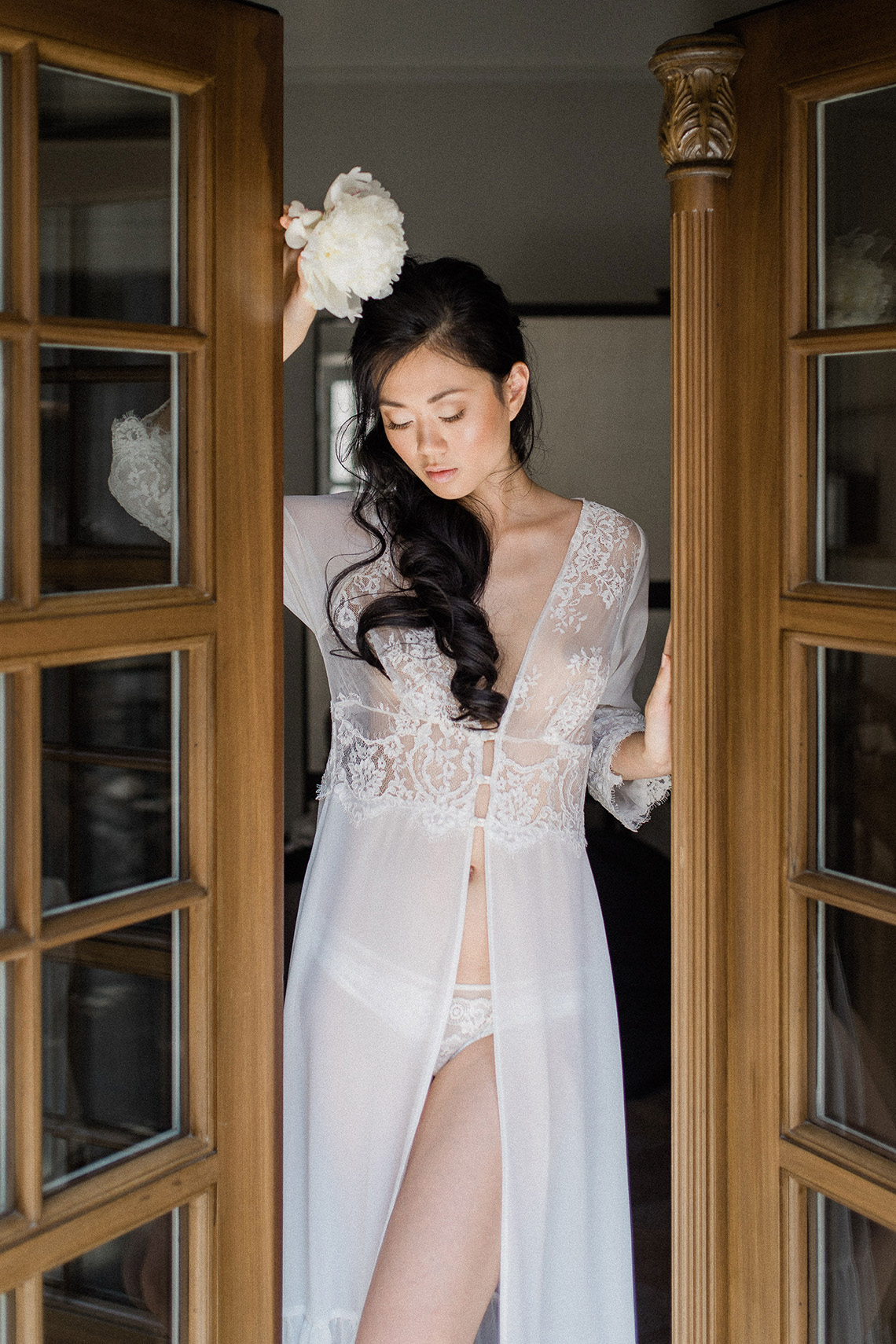 A Dramatic Gold Wedding Dress for the Goddess Bride – Vivid Symphony 14