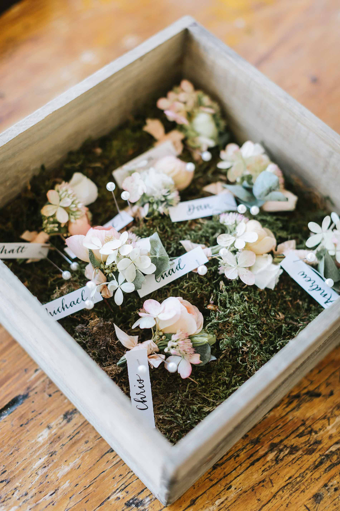 Cheery Marthas Vineyard Summer Wedding – Lena Mirisola Weddings 3