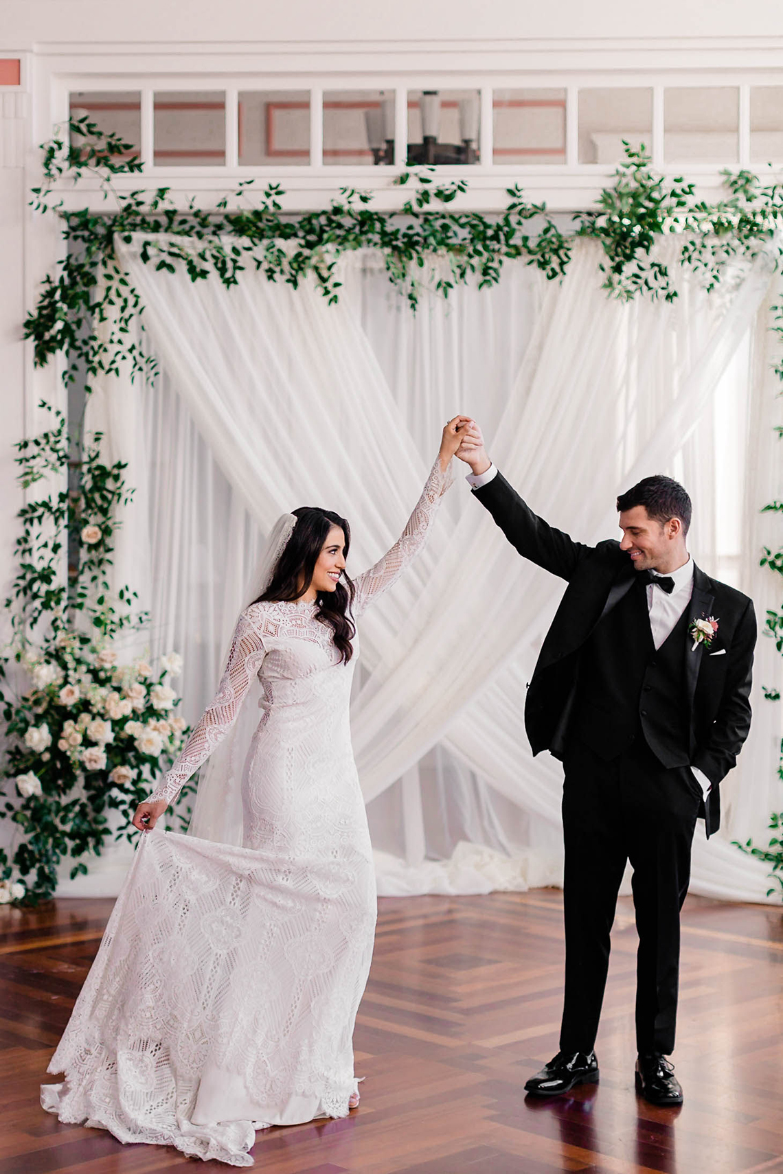 Draped Elegance – Luxurious Indoor Wedding Inspiratoin – Danielle Harris Photography 70