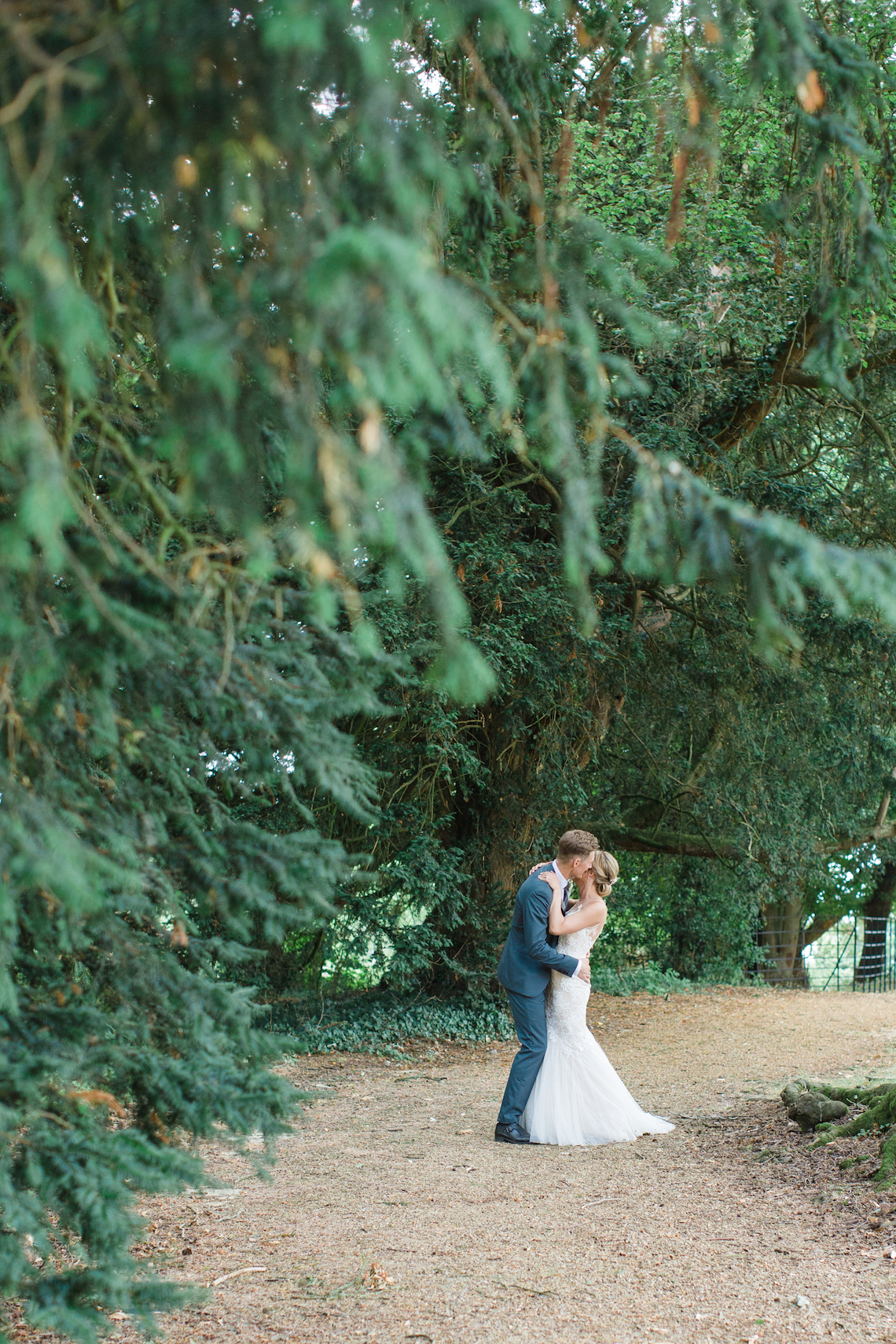 Adorable Animal-themed Wedding in a Castle Wedding Venue – Lucy Davenport Photography 33