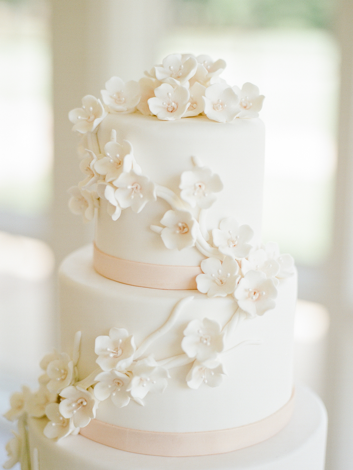 Feminine Floral-Filled Alabama Wedding Inspiration with a Getaway Bicycle – Davy Whitener 18