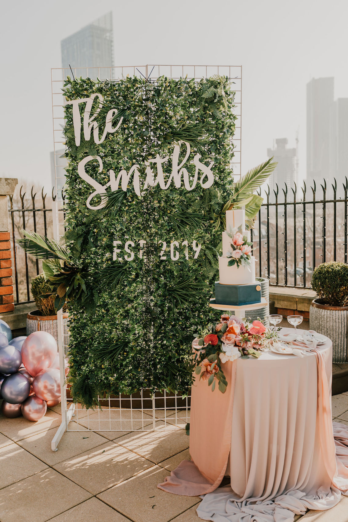 Vintage Glamour Wedding Inspiration in Manchester – Gail Secker Photography 33