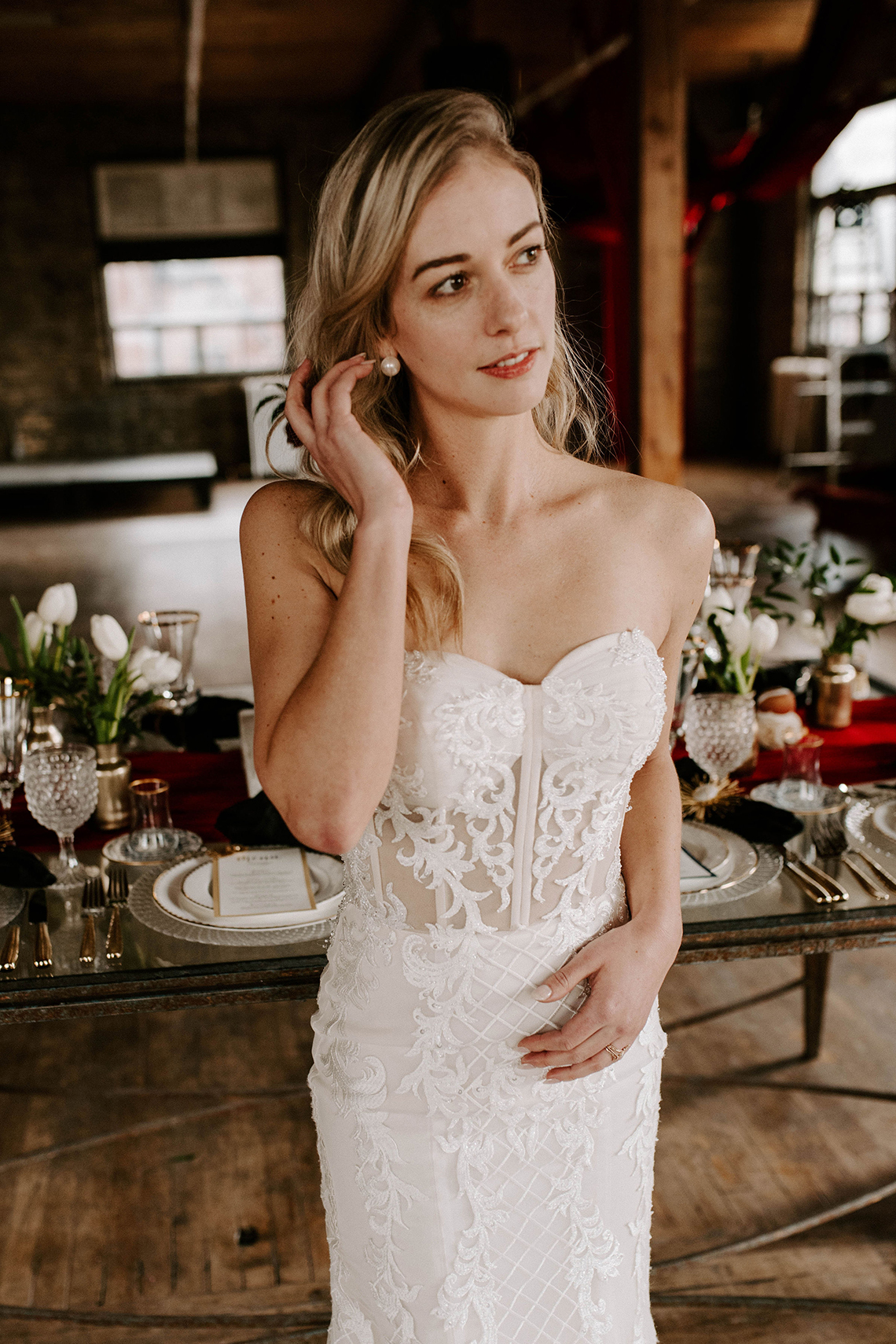 Whimsical Red and Green Wedding Inspiration with Russian Folk Details – Whim and Willow Photo 20