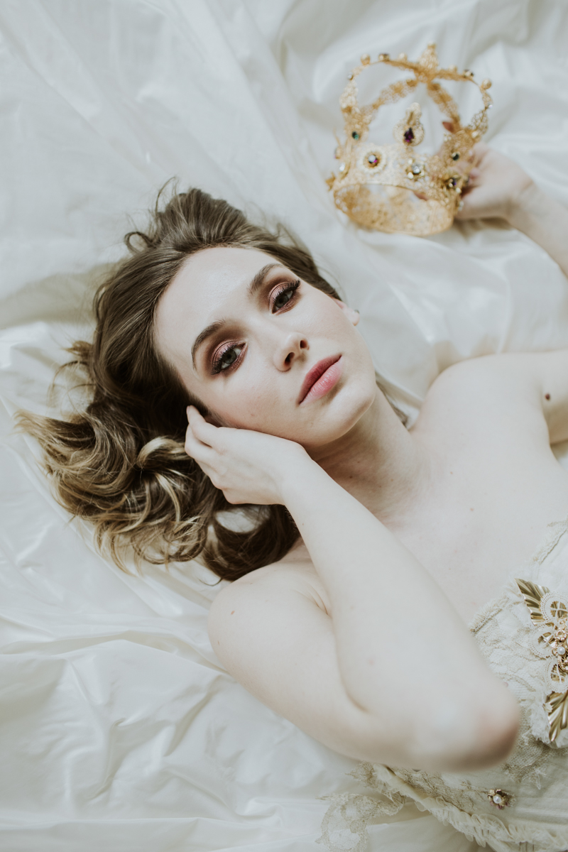 White and Taupe Minimalistic Wedding Inspiration – Vanessa Illi 48