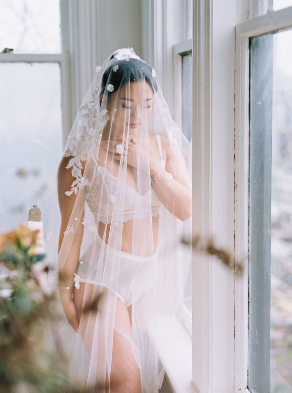 Dreamy and Ethereal Ballerina Bridal Boudoir Inspiration – Samin Abarqoi 16