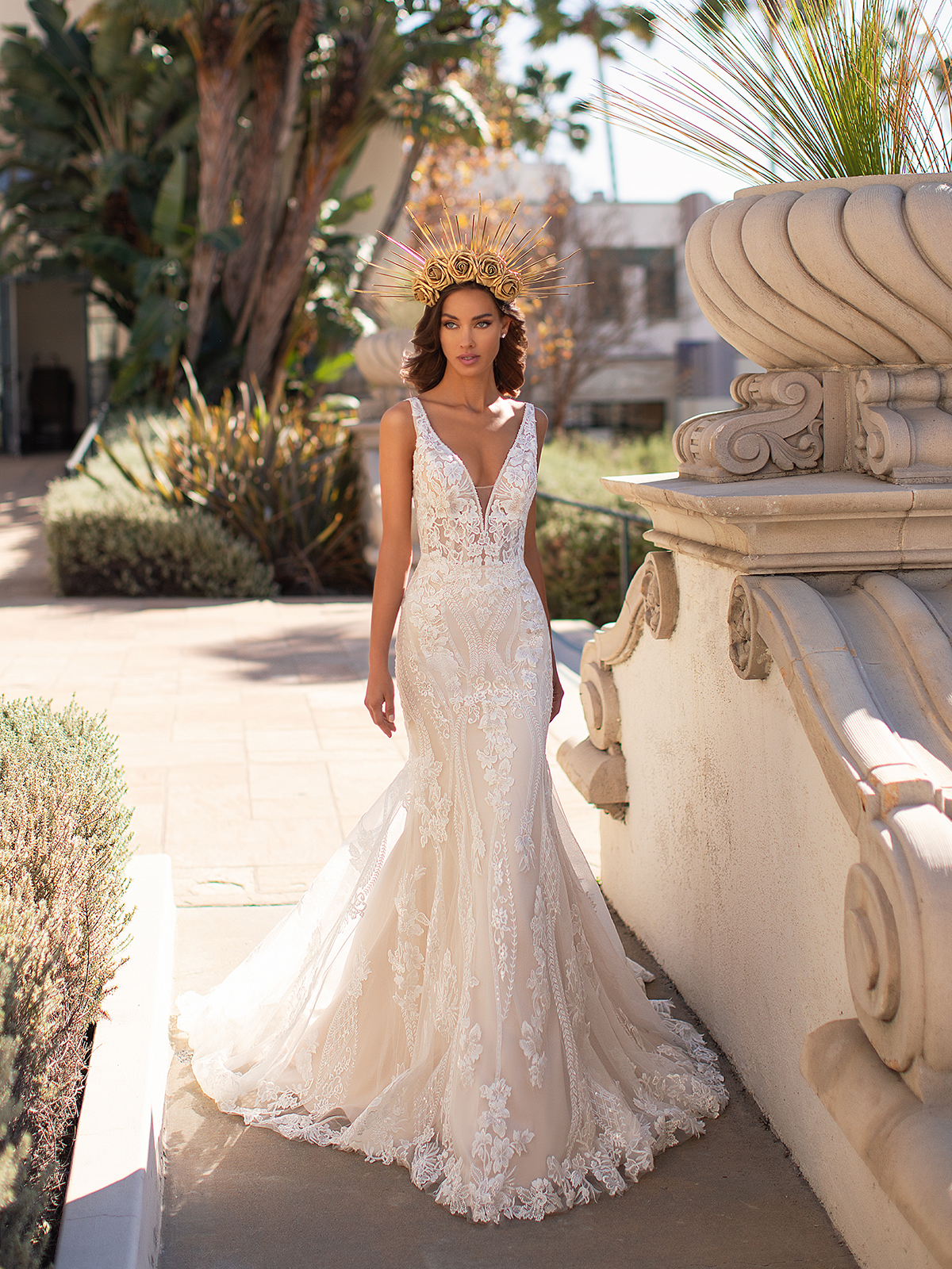 Lace Wedding Dresses in Every Silhouette – Moonlight Bridal – Val Stefani – H1448_A