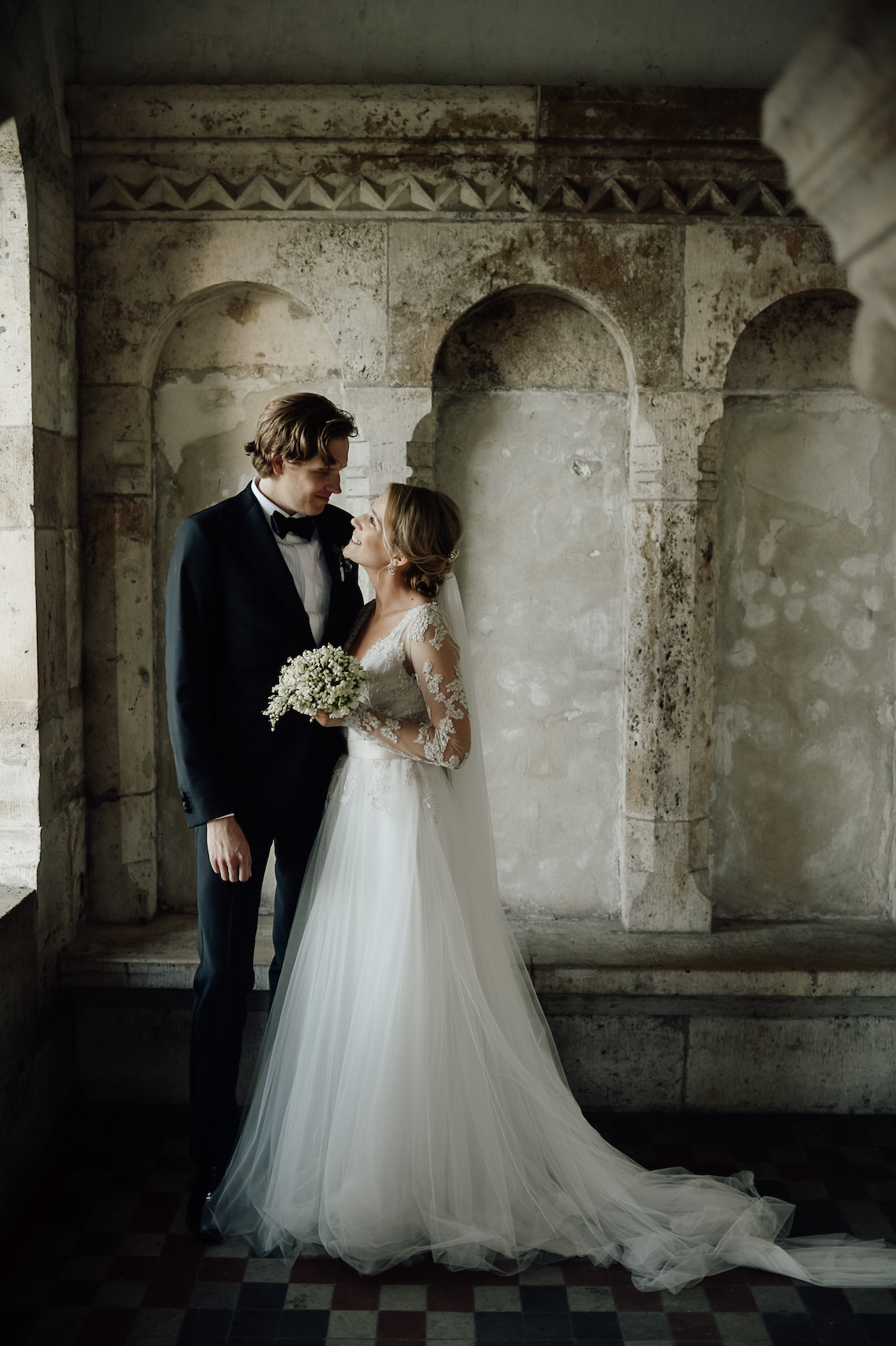 Practically Royal Classic Budapest Cathedral Wedding – Julian Gyula Zacsfalvi 26