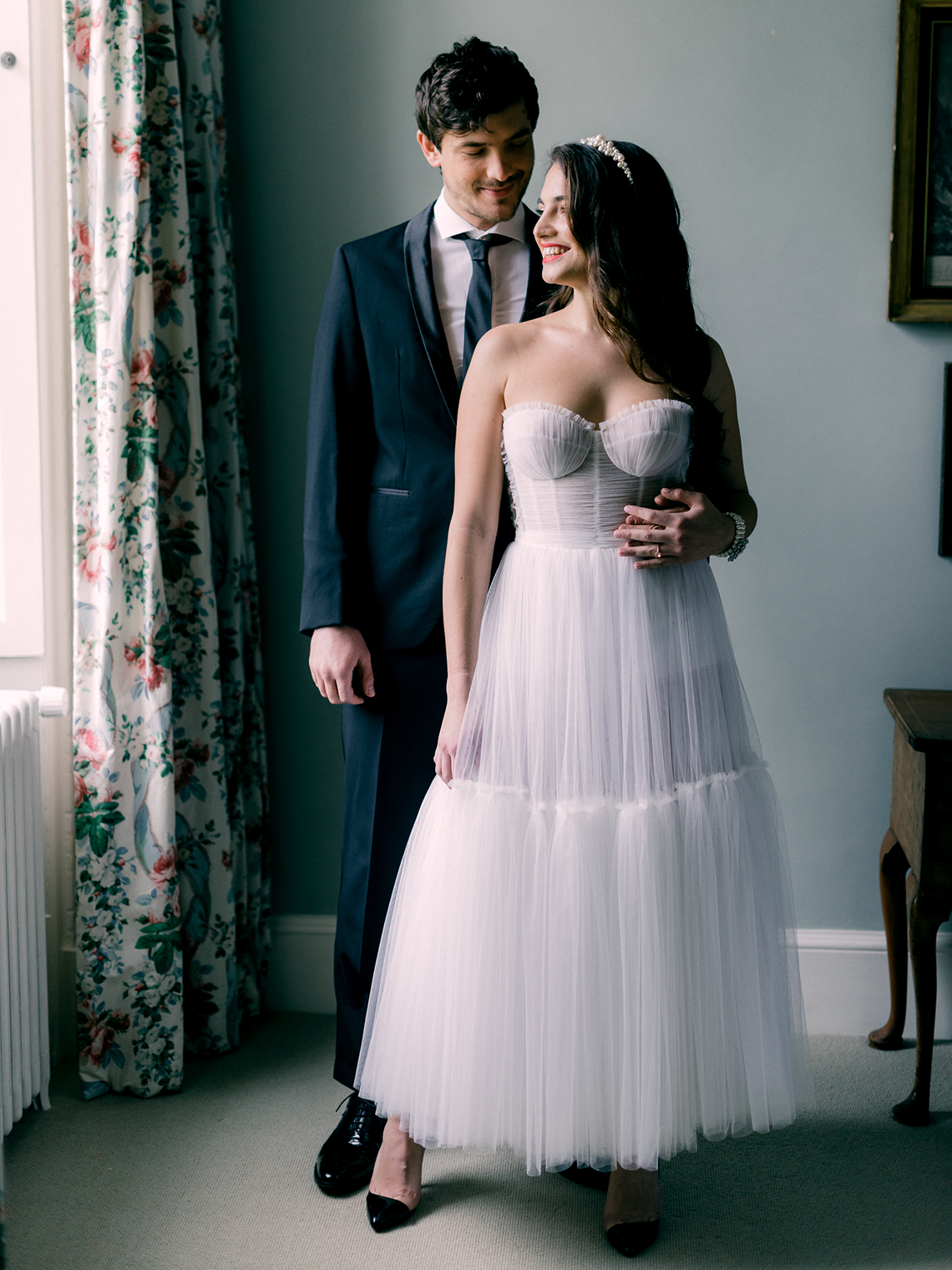 Upscale English Wedding Inspiration at Pylewell Park – Julie Michaelsen Photography 16