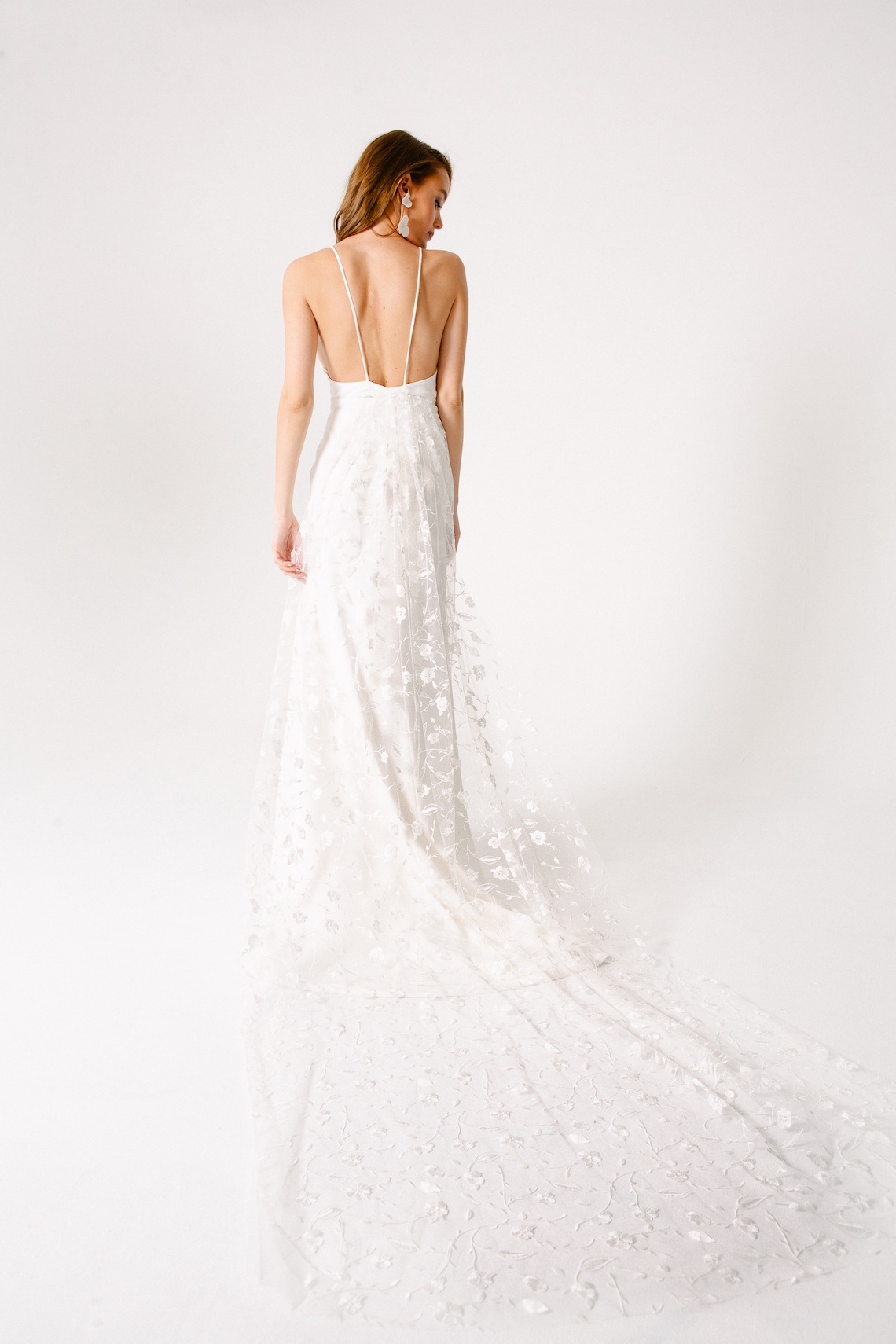 Les Aimants Customizable French Style Wedding Dress Collection – Bridal Musings 8