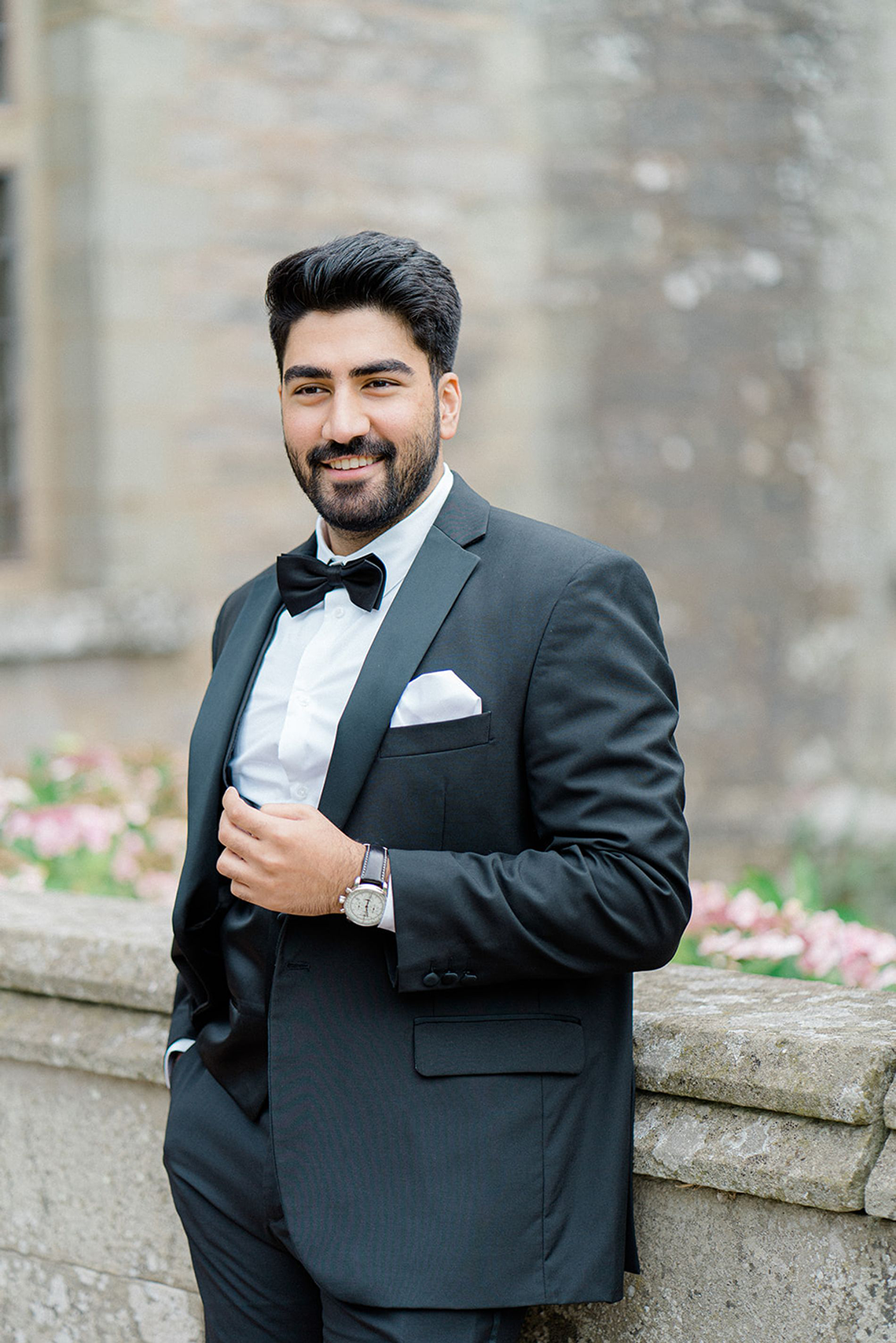 Fairytale Royal English Wedding Inspiration at Clearwater Castle – Sara Cooper Photography – Smitten Weddings 16